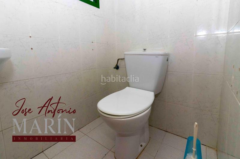 Foto cd23a932-612d-48b6-8600-728f52536547. Casa amb aparcament a Valdelacalzada