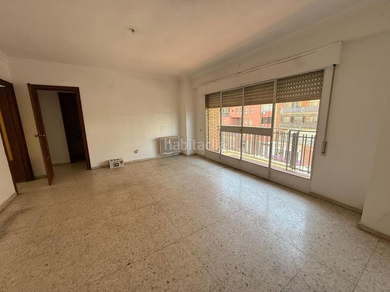 Foto b43afaf2-0d0e-4737-8282-0182805ae370. Etagenwohnung in Pardaleras Badajoz