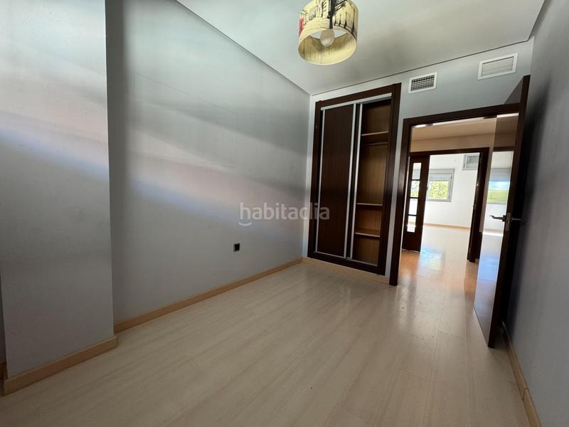 Foto 71d7d995-a3e4-479f-8200-49781e9270d4. Duplex avec chauffage parking dans Maria Auxiliadora - Barriada de Llera Badajoz