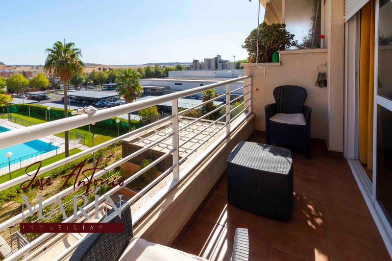 Foto 9a8da4e9-7a9c-4f52-a662-3b9806831dd0. Pis amb calefacció aparcament piscina a Maria Auxiliadora - Barriada de Llera Badajoz