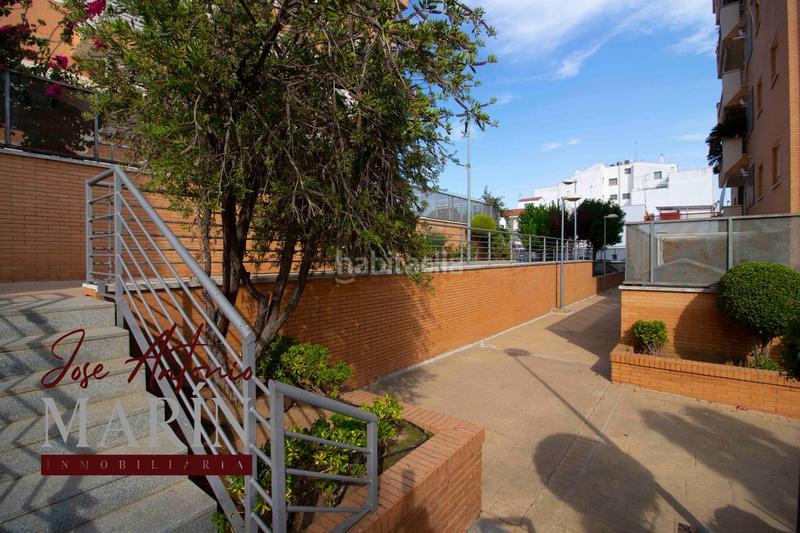 Foto cee65785-3b03-46c2-8119-8857e44bda3b. Pis amb calefacció aparcament piscina a Maria Auxiliadora - Barriada de Llera Badajoz