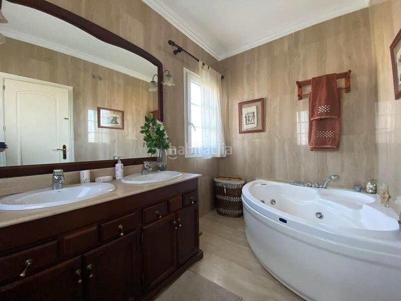 Foto 741891e0-e624-4471-afa2-235fd230f48c. Chalet avec chauffage parking piscine dans Las Vaguadas Badajoz