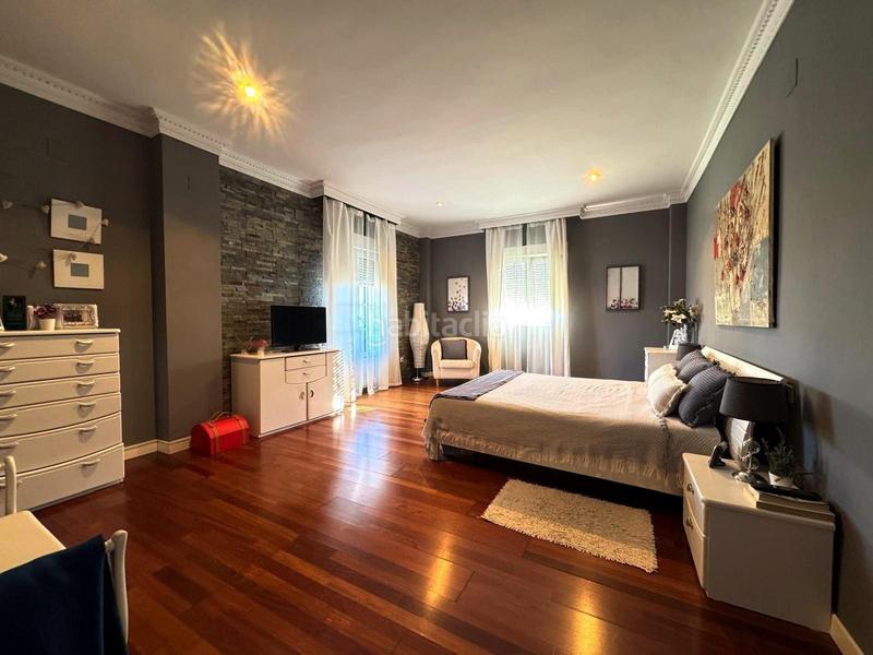 Foto ad114d46-fd75-447e-9d2f-3c473a7dba00. Chalet avec chauffage parking piscine dans Las Vaguadas Badajoz