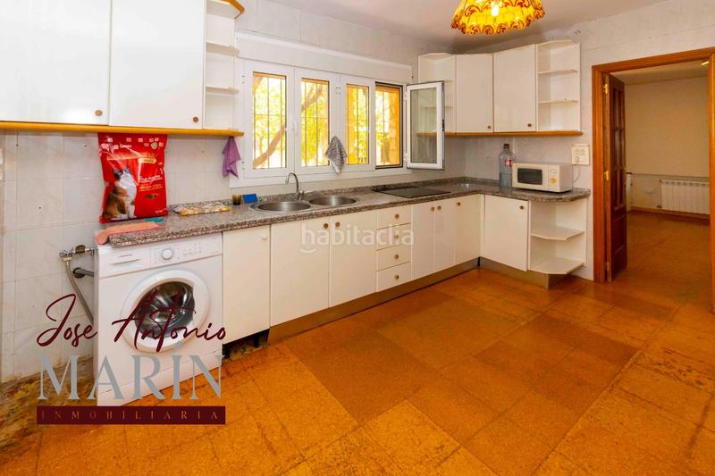 Foto 3b1731ad-451b-450e-82e5-7a4786333215. Casa espectacular chalet en las afueras urbanización campofrío en Badajoz