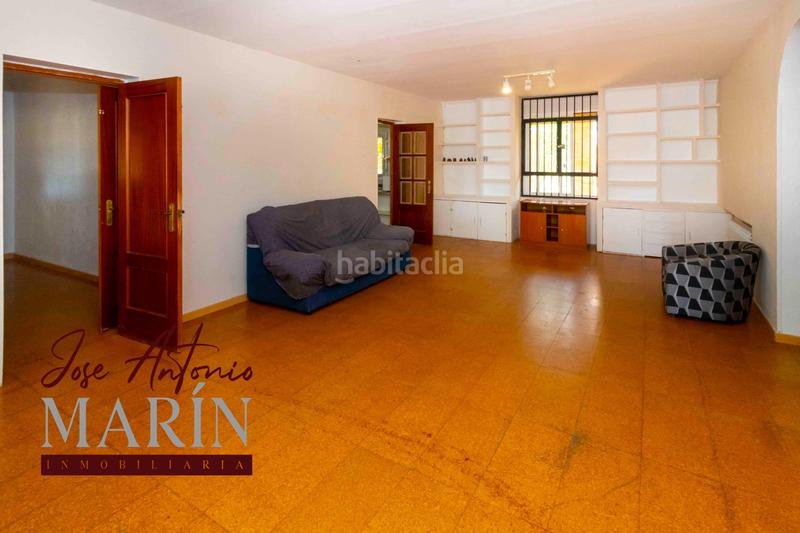 Foto 6a7ef215-fdb2-4d07-9f81-534e4e209873. Casa espectacular chalet en las afueras urbanización campofrío en Badajoz