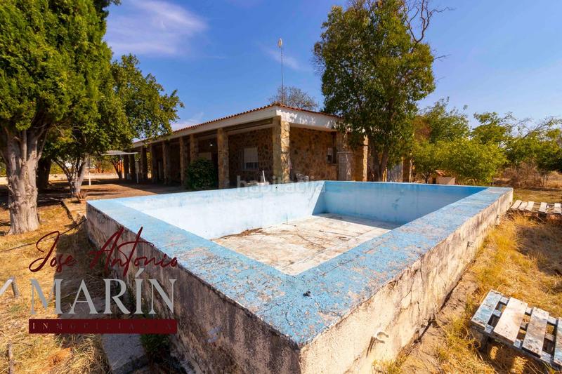 Foto 702b5eef-5ac6-445e-9a6b-94f0a0c3e677. Casa espectacular chalet en las afueras urbanización campofrío en Badajoz