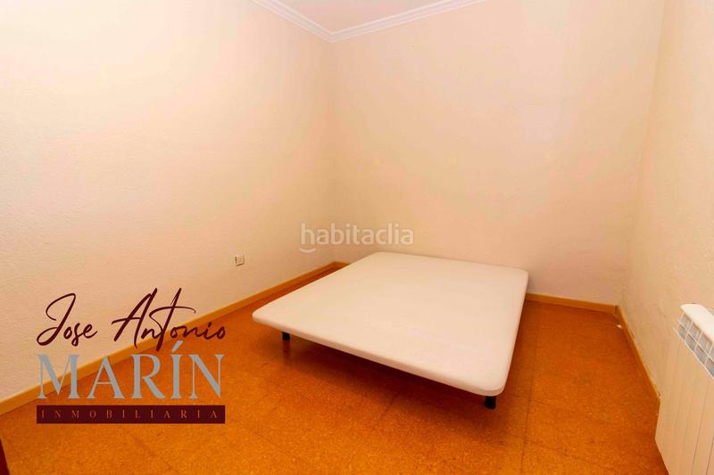 Foto d5dbdf59-e151-4a39-b31d-56daa8df370d. Casa espectacular chalet en las afueras urbanización campofrío en Badajoz