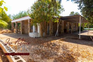 Rent House  Avenida campofrío ii. Espectacular chalet en las afueras de badajoz urbanización campo