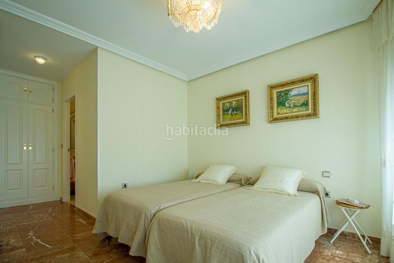 Foto 0a2aa9af-c730-4dc0-8cff-a3edec4ca480. Chalet  Golf Guadiana en Golf Guadiana Badajoz