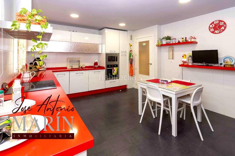 Foto 84188e74-cbcb-4b94-a6f4-eac35d49d2e0. Appartement avec chauffage parking dans Avenida Elvas Badajoz