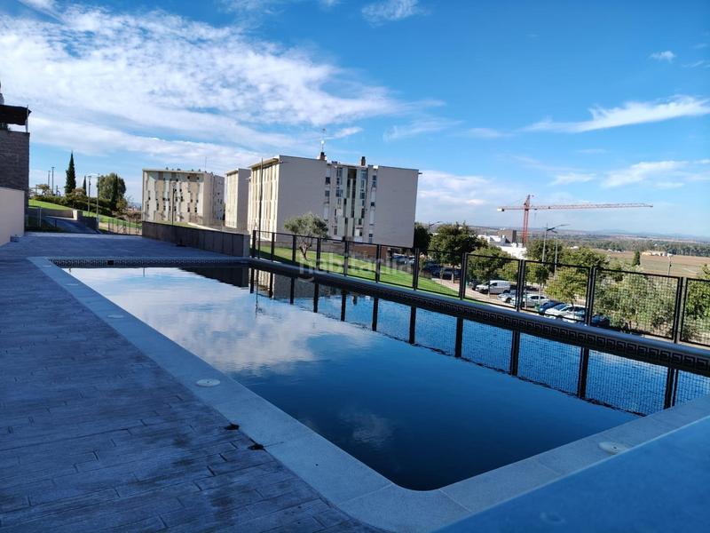 Foto 69a9201b-e85c-4eaa-8c9f-61de382feb7f. Pis amb calefacció aparcament piscina a Carretera de Sevilla - Los Montitos Badajoz