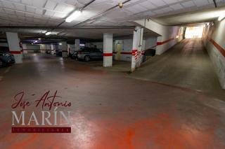 Aparcament cotxe a Maria Auxiliadora - Barriada de Llera. Magnífica plaza de garaje en maría auxiliadora