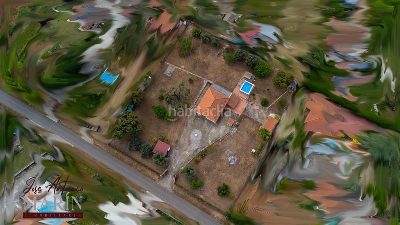 Foto 79fa8981-59a1-4f27-b5db-aee83cb53c6e. Casa amb aparcament piscina a Dehesilla de Calamón - Campomanes Badajoz