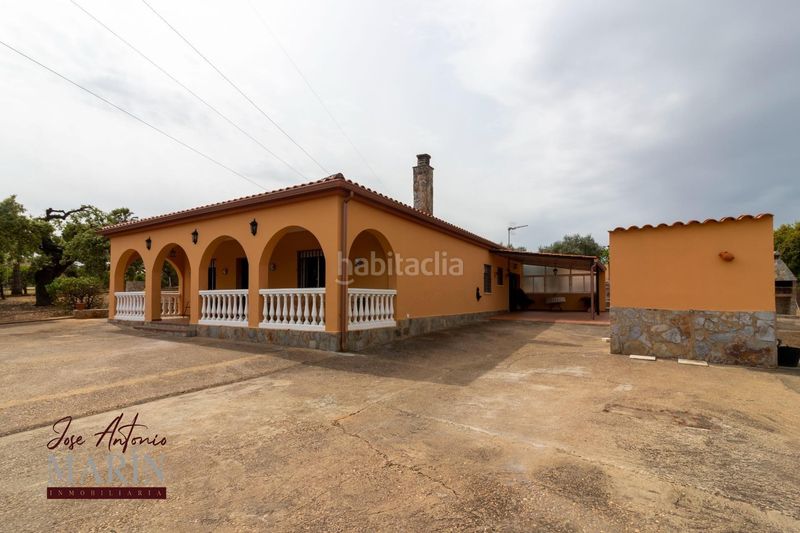 Foto c57c5faf-0a75-47a3-969c-62bf298b39c6. Casa amb aparcament piscina a Dehesilla de Calamón - Campomanes Badajoz