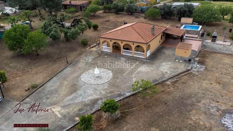 Foto f1e5ff1c-343f-45d9-b1a9-ea1de2ed51bb. Casa amb aparcament piscina a Dehesilla de Calamón - Campomanes Badajoz