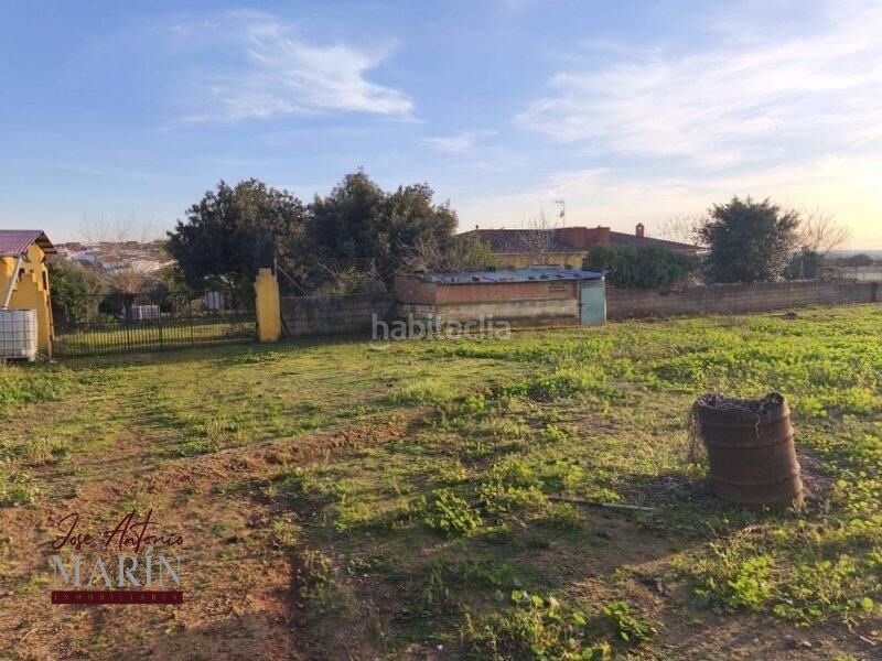 Foto 0554645e-cdb3-423d-8833-6c909d7dcb96. Masia amb aparcament a Oeste Mérida