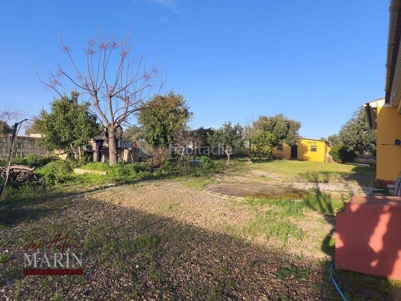 Foto 0c14d3ff-d7b2-4ec7-8313-597e7533051f. Masia amb aparcament a Oeste Mérida