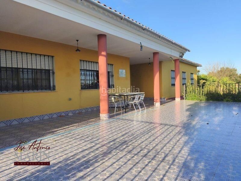 Foto 13dab0c8-50e0-40e9-a883-749489566207. Masia amb aparcament a Oeste Mérida