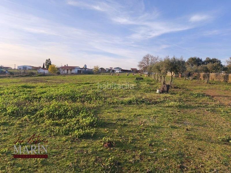 Foto 255d3338-4382-4a05-86d1-02788afbd640. Masia amb aparcament a Oeste Mérida