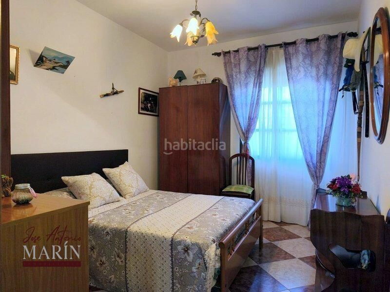 Foto 2f16c7c0-eed6-45bc-b619-de9b63f35db3. Masia amb aparcament a Oeste Mérida