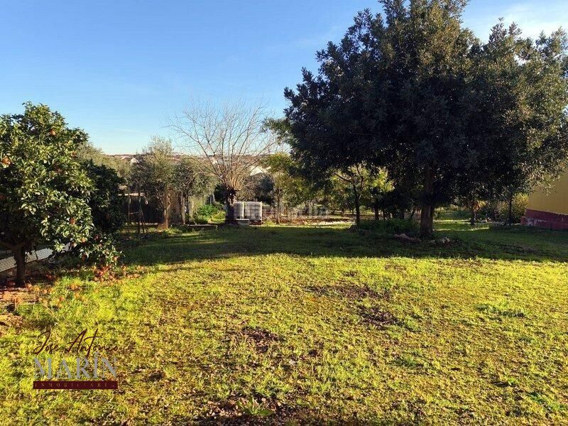 Foto d701ffbd-ed00-4665-9129-f505b99ba40d. Masia amb aparcament a Oeste Mérida