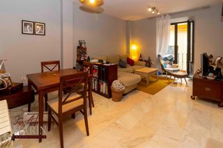 Apartament  Calle del arcoaguero. Apartamento exterior en casco antiguo  2 habitaciones y 2 baños