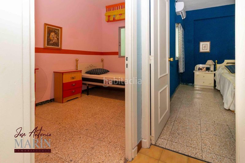 Foto 1856db10-844a-403c-95bd-881292fb5d1b. Casa amb aparcament a Ciudad Jardín Badajoz