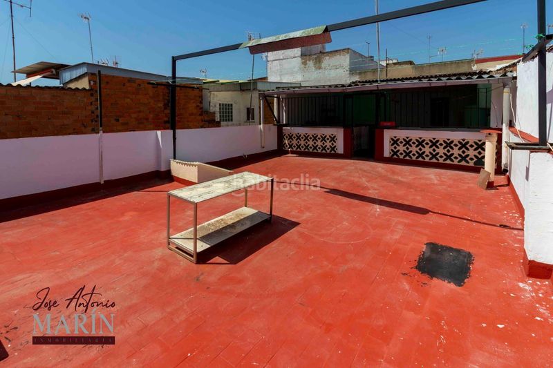 Foto 2d985b07-1f35-4ddd-a122-a9e24e707f8b. Casa amb aparcament a Ciudad Jardín Badajoz