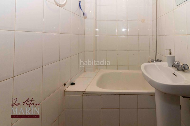 Foto f16c83d8-fad2-4ffb-ab7c-a01b6aa0231e. Casa amb aparcament a Ciudad Jardín Badajoz