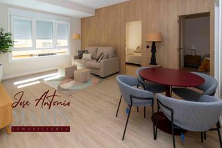 Apartament a Santa Marina. Magnifico apartamento en general palafox totalmente reformado!!!