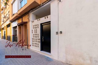 Apartament a Pardaleras. Apartamento a estrenar con patio en pardaleras.