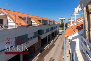 Reihenhaus  Calle atarfe del. Magnifico ado0sado en barriada de llera!!