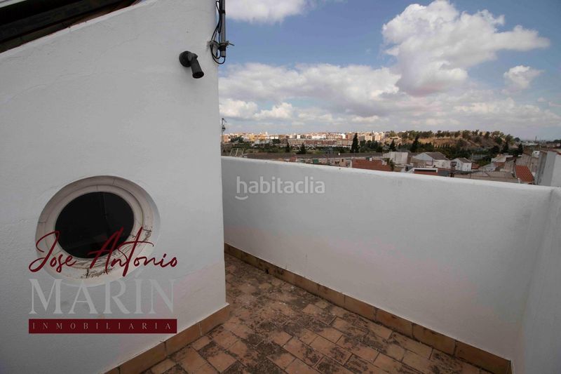 Foto af102a64-5dbd-4ff6-b0b8-1738282526a6. Casa amb calefacció aparcament a Casco Antiguo Badajoz