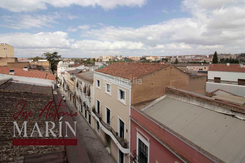 Foto b6404a72-374e-4090-84fc-4eef98d369f6. Casa amb calefacció aparcament a Casco Antiguo Badajoz