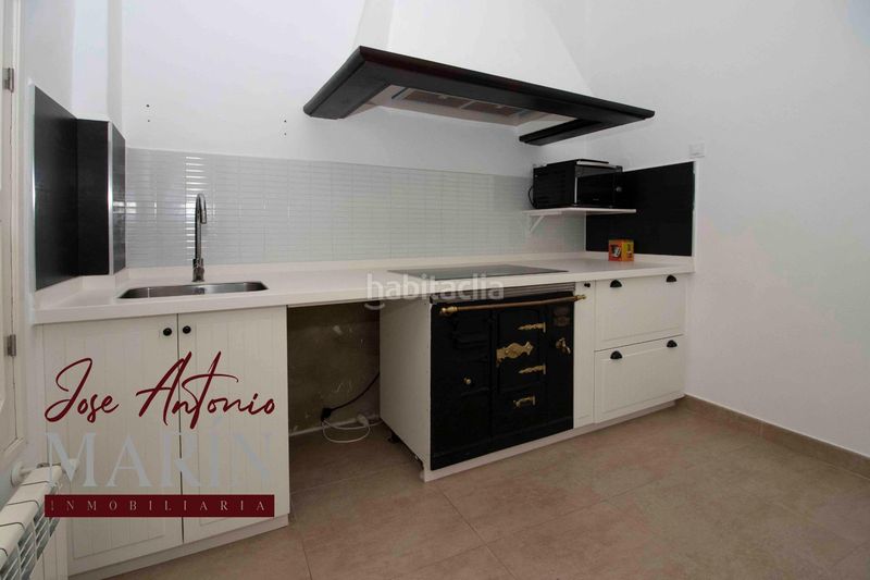 Foto bb7aa662-3aaa-42e3-8764-e21d850982b0. Casa amb calefacció aparcament a Casco Antiguo Badajoz