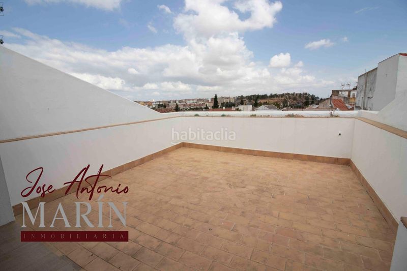 Foto e7fe34af-f5b5-48ae-a77c-8f5cfe8bbd42. Casa amb calefacció aparcament a Casco Antiguo Badajoz