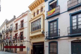 Haus in Casco Antiguo. Espectacular palacete en pleno corazon de la ciudad!!