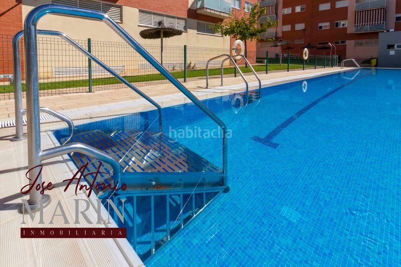 Foto 6aea37fb-ed8c-4024-8469-4c8b9504fb2e. Pis amb aparcament piscina a Golf Guadiana Badajoz