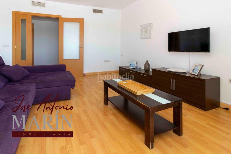 Foto c968cd30-978e-43ba-91be-b06af8f9def4. Pis amb aparcament piscina a Golf Guadiana Badajoz
