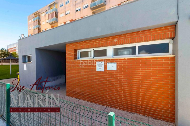 Foto d8697640-ac02-4822-8286-0da5d391f184. Pis amb aparcament piscina a Golf Guadiana Badajoz