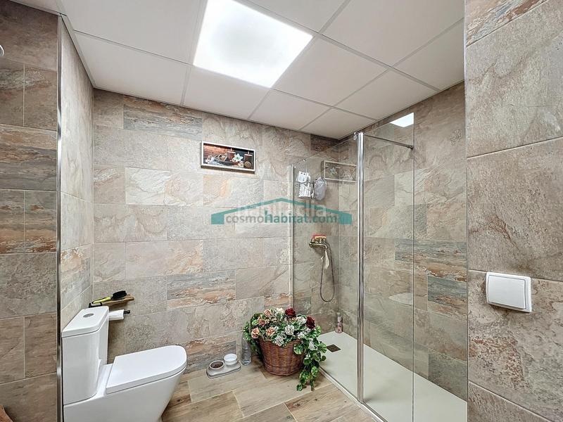 Foto 8d0f4c9d-4beb-4ede-ae59-e1aab4702602. Attico con riscaldamento in Ciutat Fallera Valencia