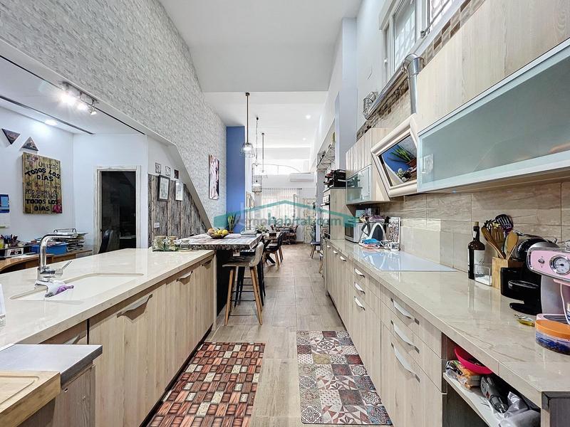 Foto 92c8baa0-ba46-4fbc-8bbe-de948ce9ba0f. Attico con riscaldamento in Ciutat Fallera Valencia