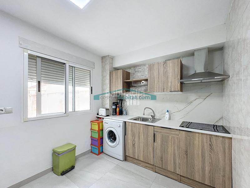 Foto e2e0df07-33e6-4ada-8d01-a0913cd3331c. Attico con riscaldamento in Ciutat Fallera Valencia