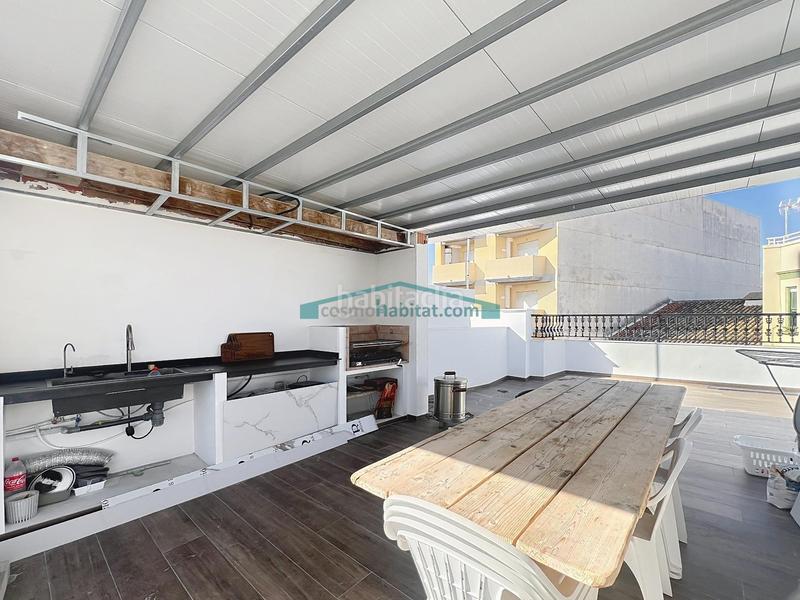 Foto 3bd3509f-471d-4da0-9939-73e82d8c72c9. Casa espectacular casa situada en el centro de gandía, totalmente reformada, con terraza!! en Gandia