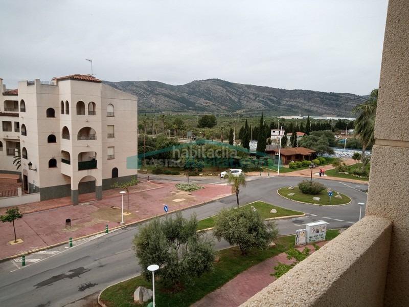 Foto 0c0615f2-5654-49fc-9f35-420e75117b62. Dúplex fantástico dúplex con terraza y vistas al mar, a solo 150m de la playa!1! en Oropesa del Mar