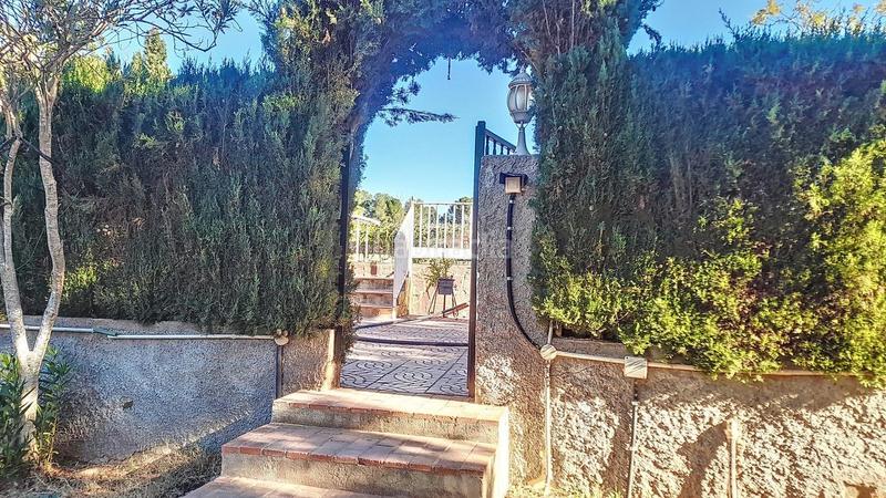 Foto 658fbc12-c58d-4d1d-bdd7-5afe26e2a75d. Masía terreno rustico con casa en Centro Bétera