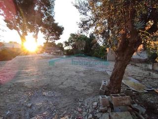 Terreno residencial en La Cañada. Magnífica parcela de 634 metros cuadrados en la cañada!!