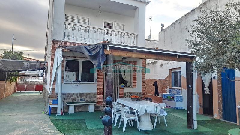 Foto 4ee64c2b-025a-49ff-92e9-8a83189f06c8. Chalet espectacular chalet con piscina en Catadau