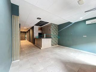 Geschäftsraum in Tormos. Amplio local comercial, con amplias oportunidades de uso en vale