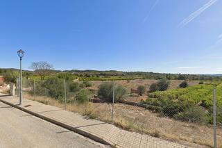 Terreno residencial en Montroy. Terreno urbano de 607m2 en montroy, situado en la urbanización b